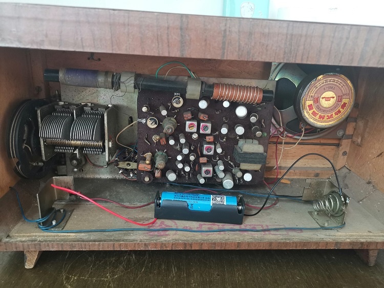 长城JT602-2型收音机内部02.jpg